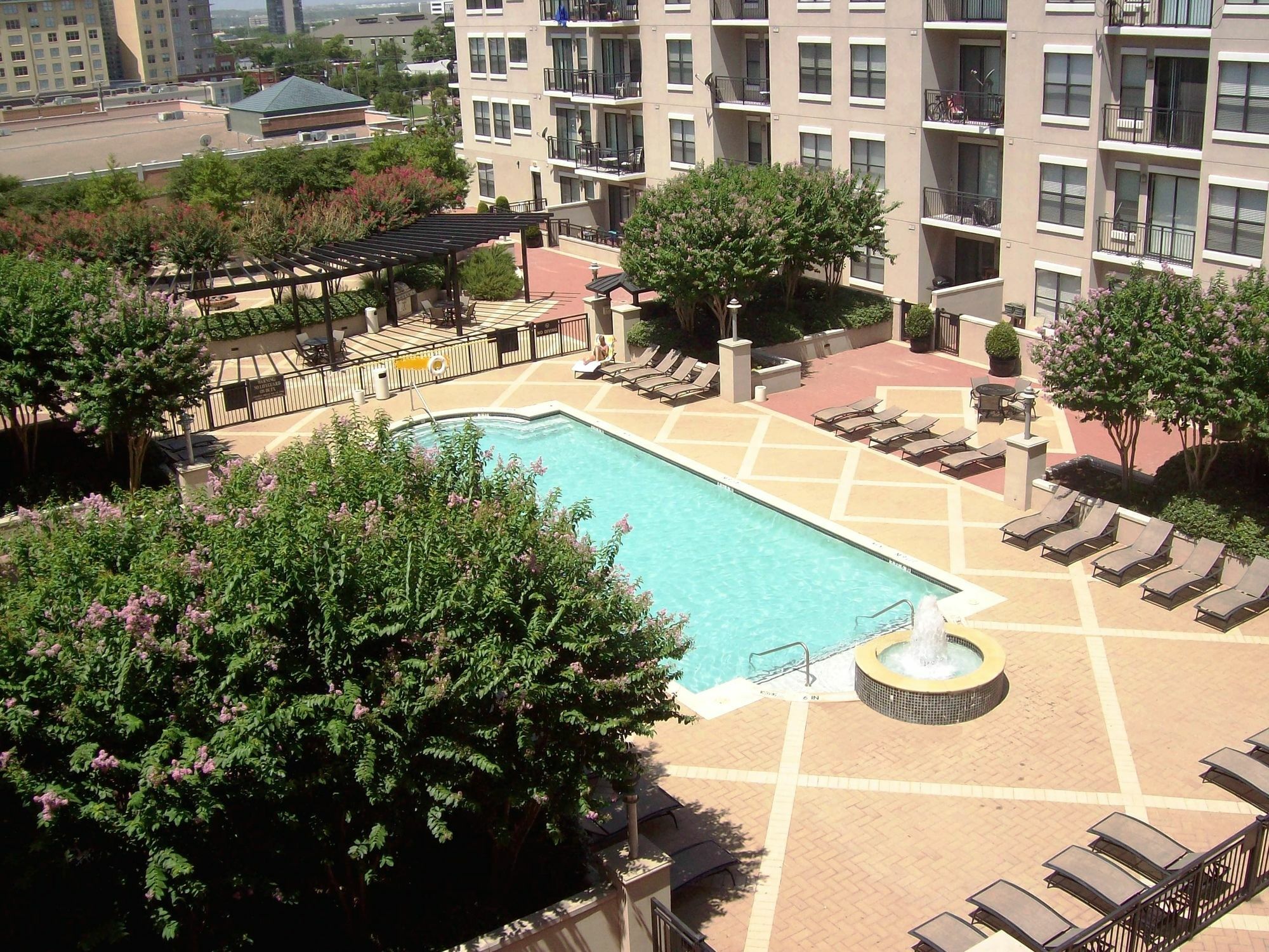 Oakwood Dallas Uptown エクステリア 写真